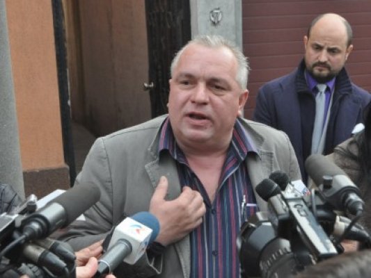 Nicuşor Constantinescu nu are voie să părăsească ţara şi este nevoit să se prezinte, periodic, la Poliţie